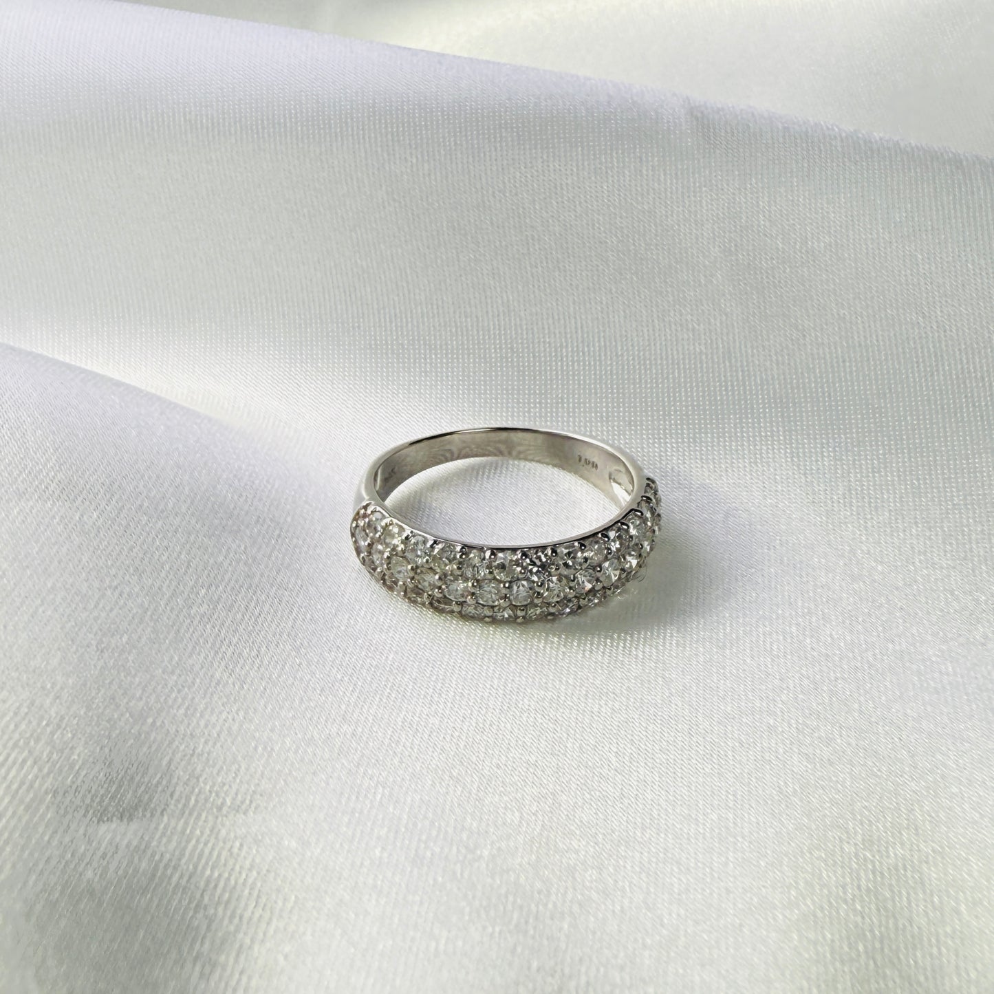 プラチナ パヴェダイヤモンドリング