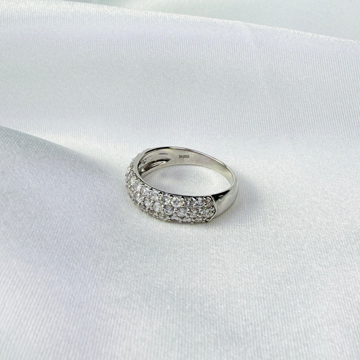 プラチナ パヴェダイヤモンドリング