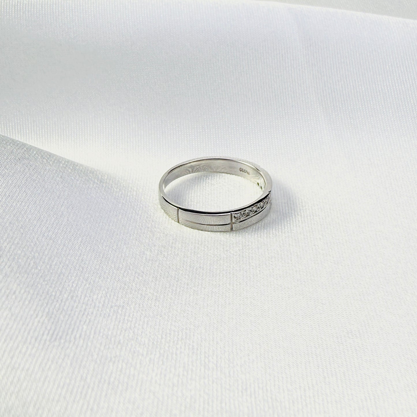 プラチナ ダイヤモンドピンキーリング